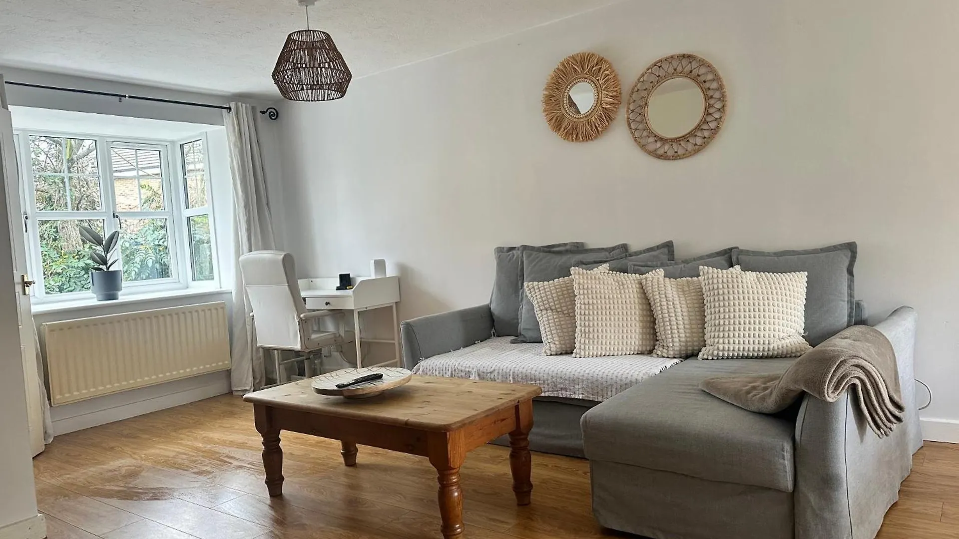 3 Bedroom House 2 Stops From London Bridge